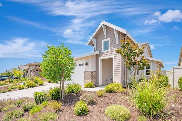 7073 Starburst LN, Roseville, CA 95747