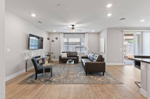 672 Chiselville Ln, Lincoln, CA 95648-7630