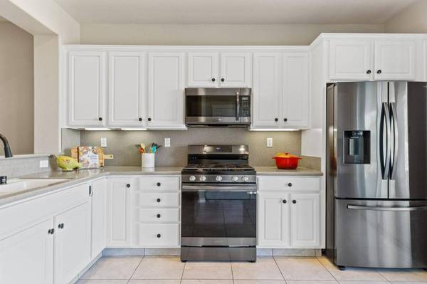 2814 Coopers Hawk LOOP, Lincoln, CA 95648