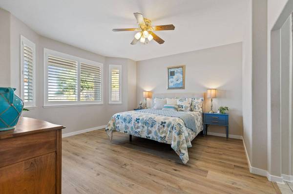 2814 Coopers Hawk LOOP, Lincoln, CA 95648