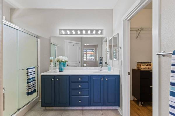 2814 Coopers Hawk LOOP, Lincoln, CA 95648