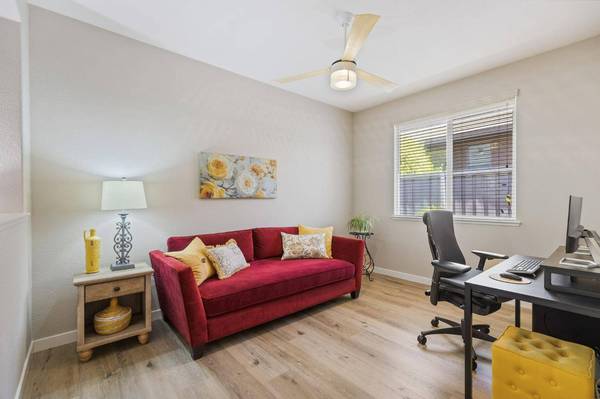 2814 Coopers Hawk LOOP, Lincoln, CA 95648