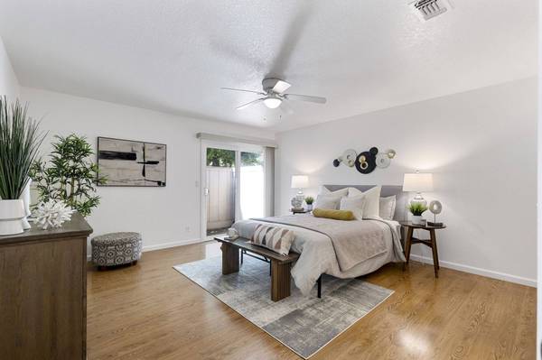 8205 Lash Larue Ln, Citrus Heights, CA 95610-3265