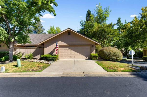 8205 Lash Larue LN, Citrus Heights, CA 95610