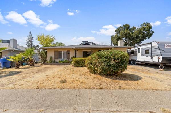5406 59th St, Sacramento, CA 95820-6530