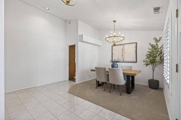 1582 Misty Wood DR, Roseville, CA 95747