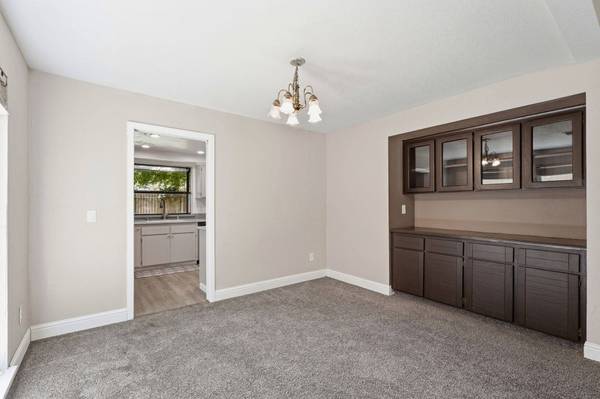 2840 Tiffany West Way, Sacramento, CA 95827-1418