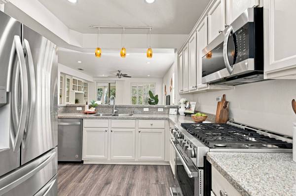 6088 Whisperlodge Way, Roseville, CA 95747-8702