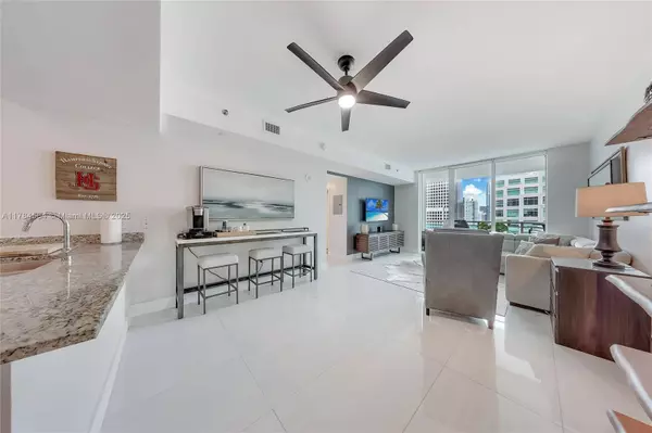 951 Brickell Ave #3201, Miami, FL 33131