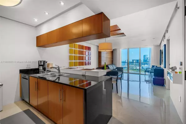 1750 N Bayshore Dr #3910, Miami, FL 33132