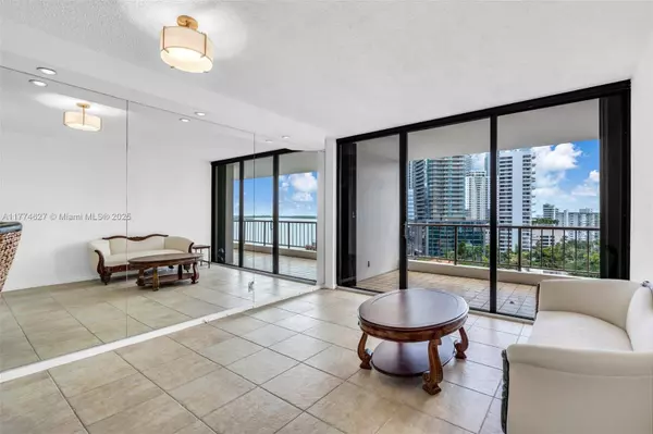 1581 Brickell Ave #808, Miami, FL 33129