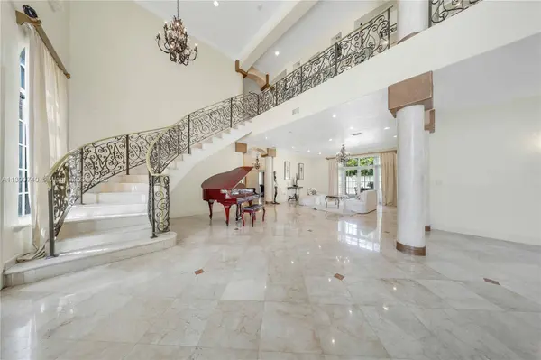 19504 SW 135th Ct, Miami, FL 33177