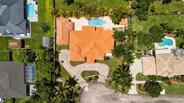 19504 SW 135th Ct, Miami, FL 33177