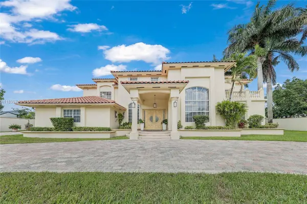 19504 SW 135th Ct, Miami, FL 33177