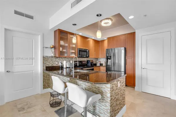 315 NE 3rd Ave #1804, Fort Lauderdale, FL 33301