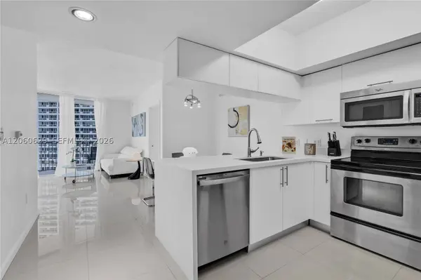 1750 N Bayshore Dr #1602, Miami, FL 33132