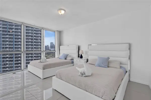 1750 N Bayshore Dr #1602, Miami, FL 33132