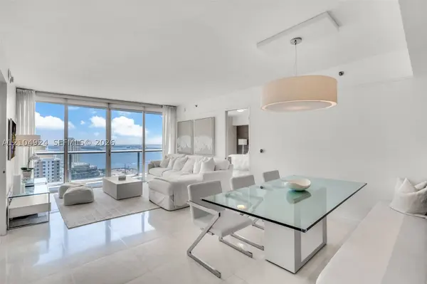 465 Brickell Ave #2703, Miami, FL 33131