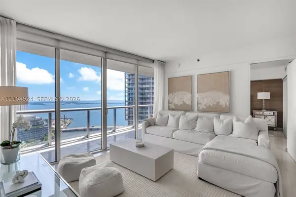 465 Brickell Ave #2703, Miami, FL 33131