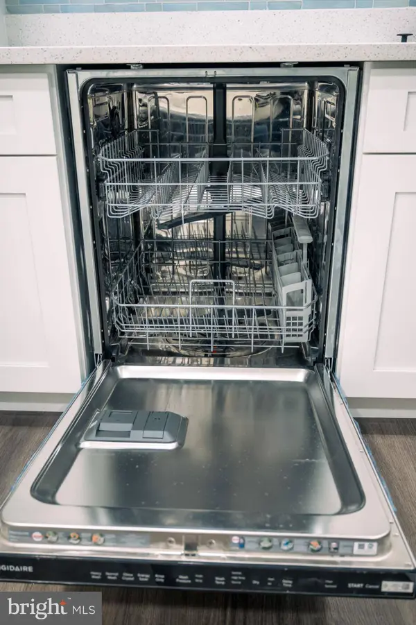 462 LOCUST AVE, Burlington, NJ 08016