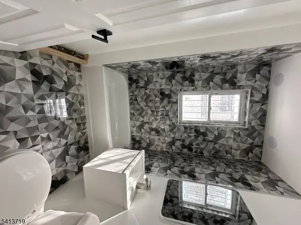 431 S 18Th St, Newark City, NJ 07103