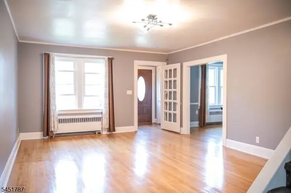 40 E Lincoln Ave, Roselle Park Boro, NJ 07204
