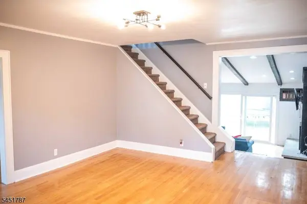 40 E Lincoln Ave, Roselle Park Boro, NJ 07204