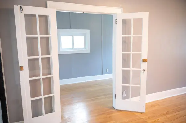 40 E LINCOLN AVE, Roselle Park, NJ 07204