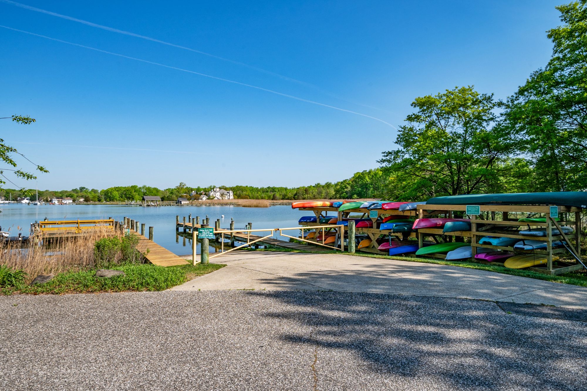 Community water access and kayaks near Annapolis Neck