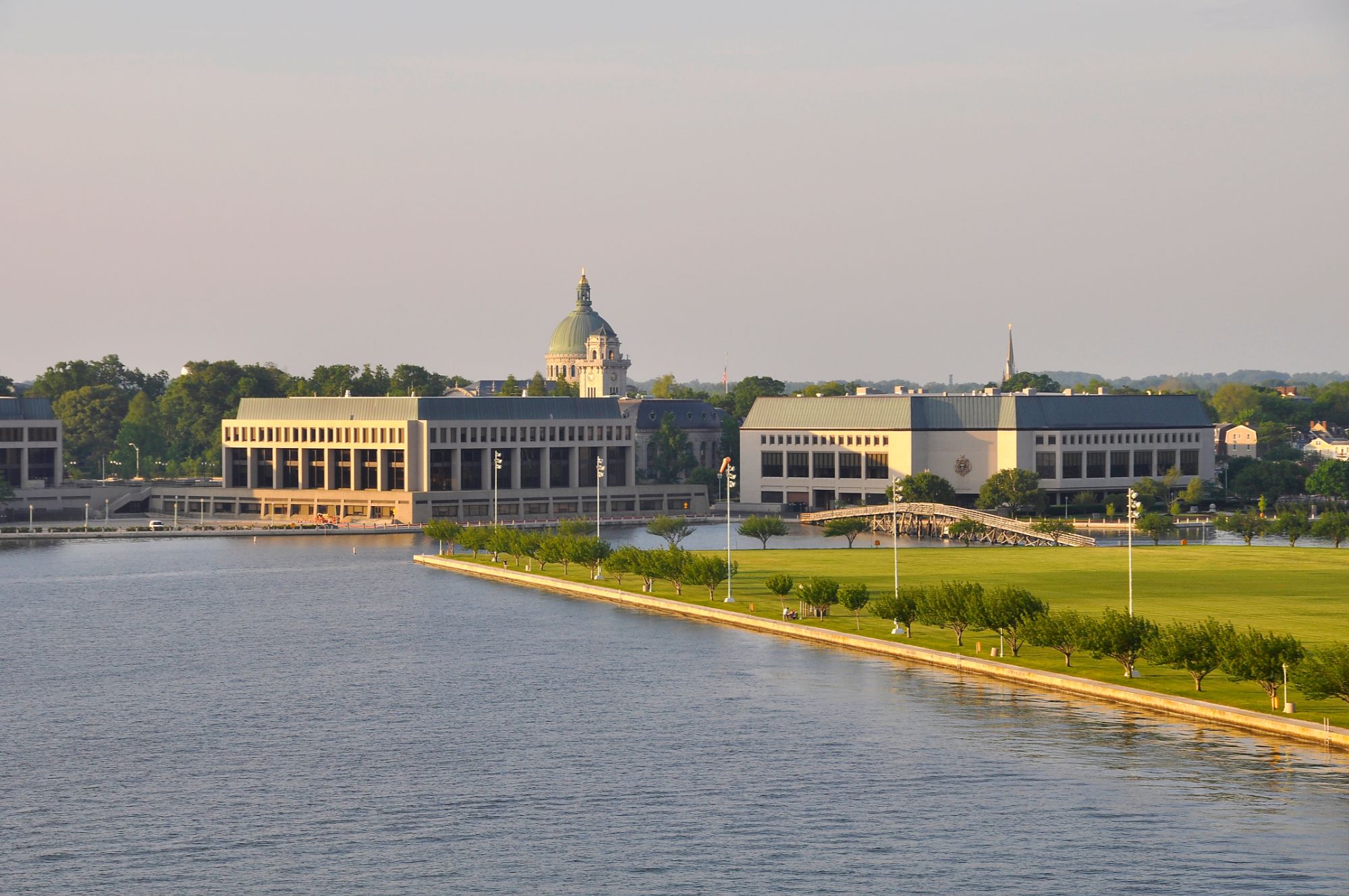 Walkable Annapolis streets and neighborhood shops
