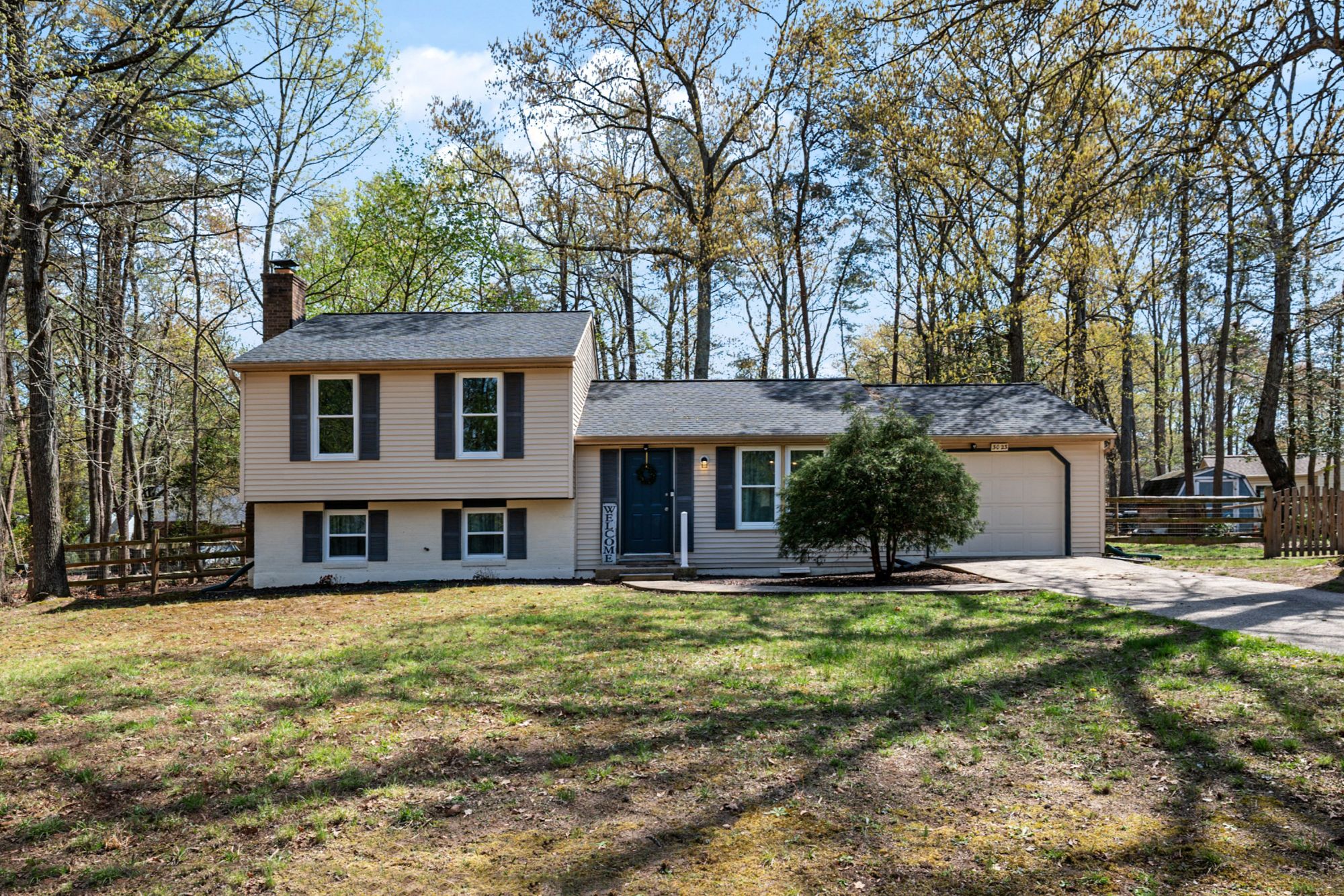Exterior of 3023 Huntington Circle