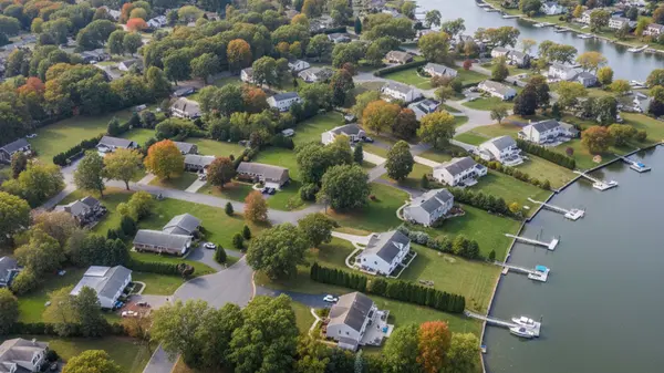 Deciding Between Annapolis vs Edgewater, MD: A 2026 Buyer's Guide