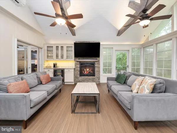 800 COOL GLADE, Millersville, MD 21108