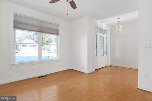 204 BAR HARBOR RD, Pasadena, MD 21122