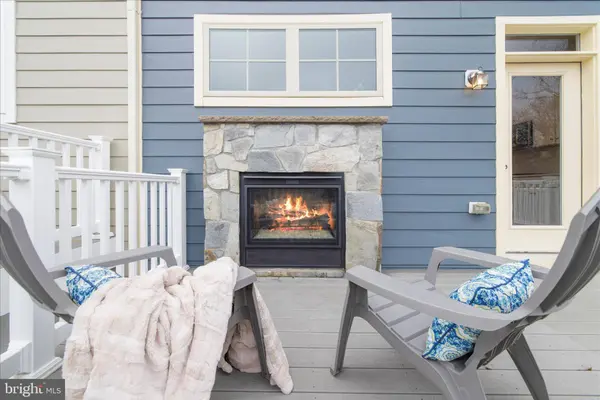 202 LANDMESSER ALY, Annapolis, MD 21403