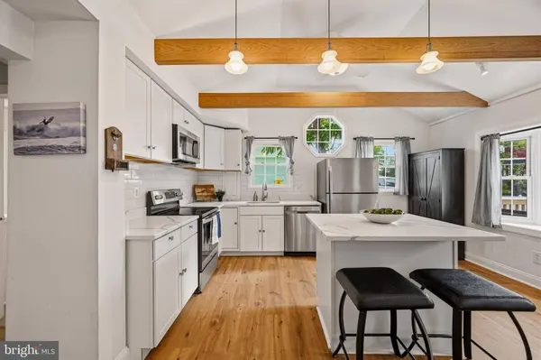 1815 GLENARM RD, Edgewater, MD 21037