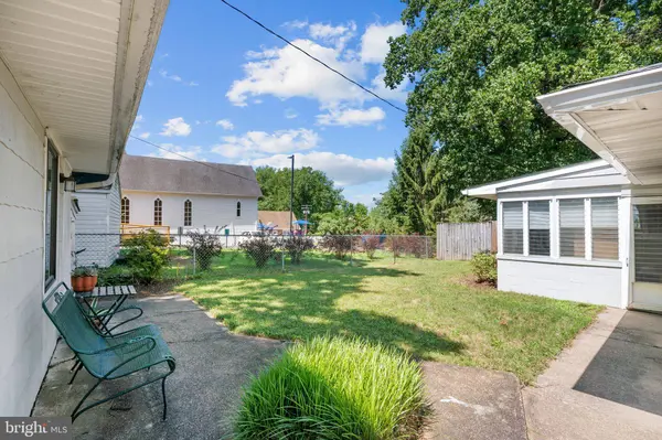 3 SHERIDAN RD, Arnold, MD 21012