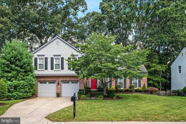 750 LIVE OAK DR