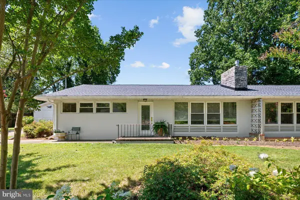 3 SHERIDAN RD, Arnold, MD 21012
