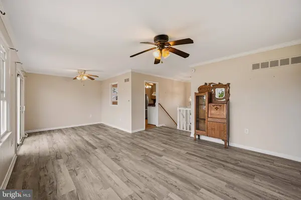 158 RIVIERA DR, Pasadena, MD 21122