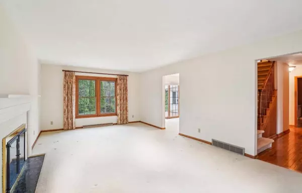 6206 Davenport Drive, Madison, WI 53711