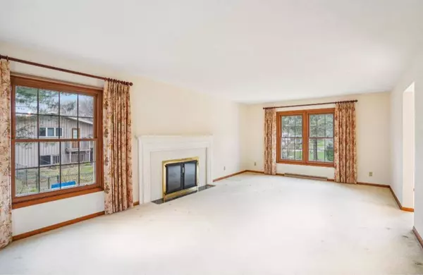 6206 Davenport Drive, Madison, WI 53711