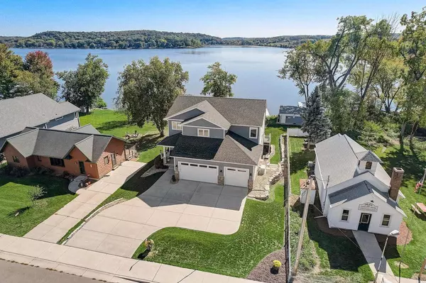 W11611 County Road V, Lodi, WI 53555