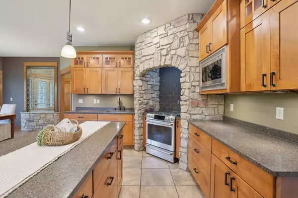 N3217 Hooker Road, Poynette, WI 53955