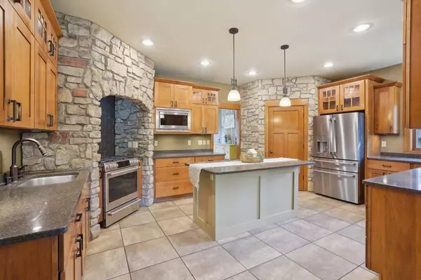 N3217 Hooker Road, Poynette, WI 53955