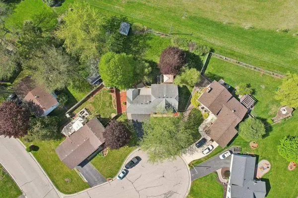 506 Natchez Court, Deforest, WI 53532