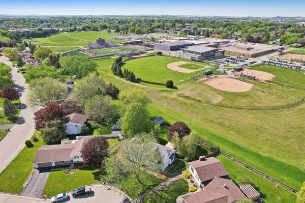 506 Natchez Court, Deforest, WI 53532