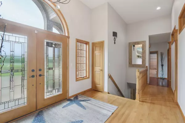 4040 Vilas Hope Road, Cottage Grove, WI 53527