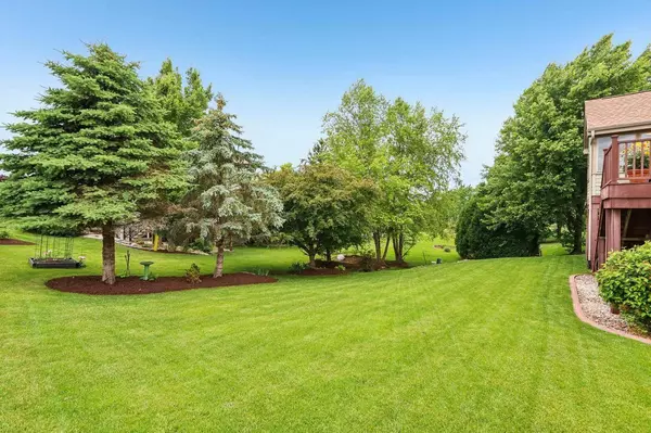 1713 Daily Drive, Waunakee, WI 53597