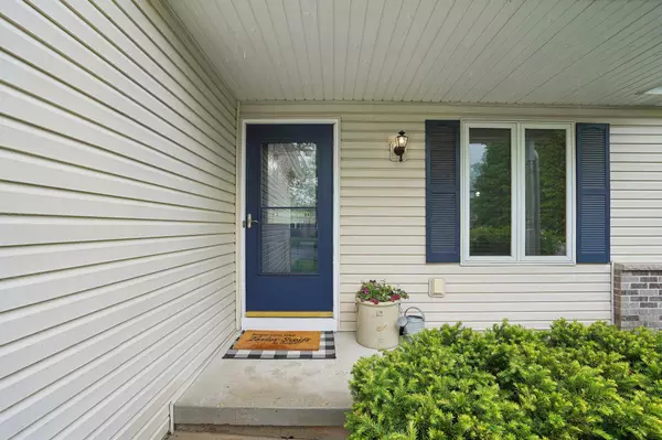 348 Country Clover Drive, Deforest, WI 53532